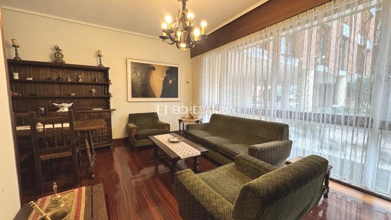 Foto 3ff18834-d7ea-4ab8-b656-bbc8b0f08d27. Etagenwohnung mit heizung parking in Las Arenas Getxo