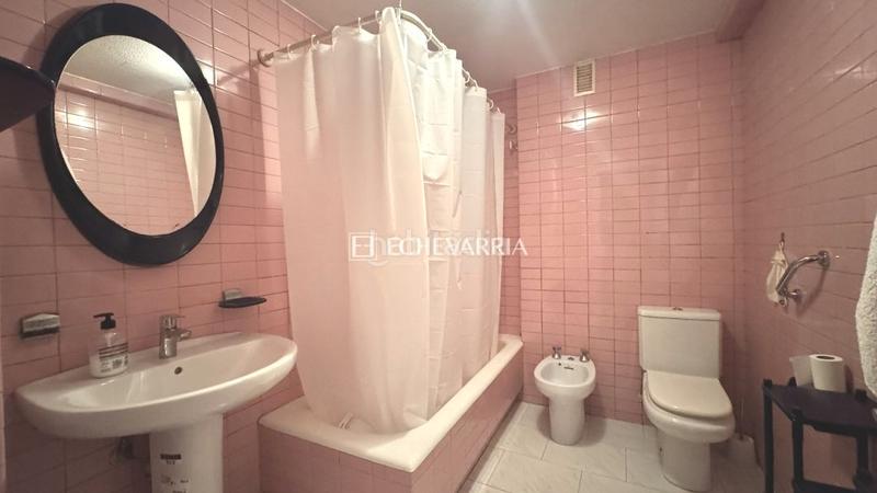 Foto 43512470-cc9a-4a4e-9d5b-83560ab8ca96. Etagenwohnung mit heizung parking in Las Arenas Getxo