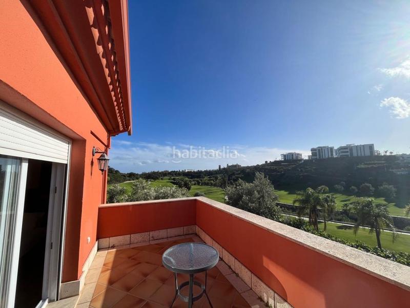 Foto a5c57c3b-08b4-4a27-ab56-d86c7623a525. Affitto casa con parcheggio piscina in bahía de Marbella Marbella