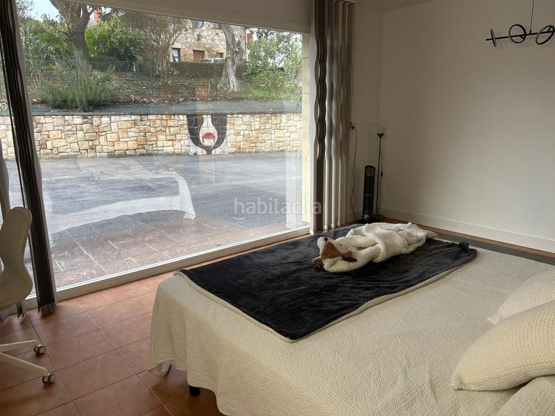 Foto 2f70db1b-908e-45c6-a4df-4c638174c080. Chalet avec chauffage parking piscine dans Loiu