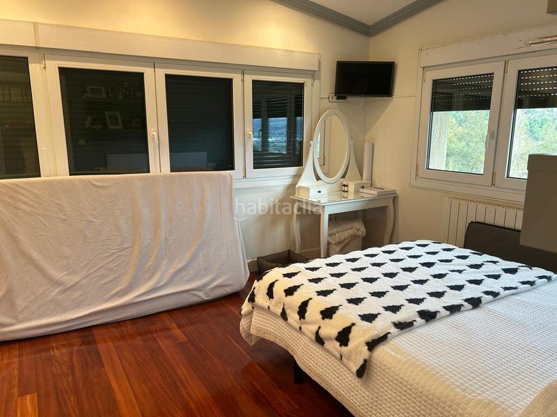 Foto b67e696b-780e-4bfe-aaf9-c30dfeaf2c0c. Chalet avec chauffage parking piscine dans Loiu