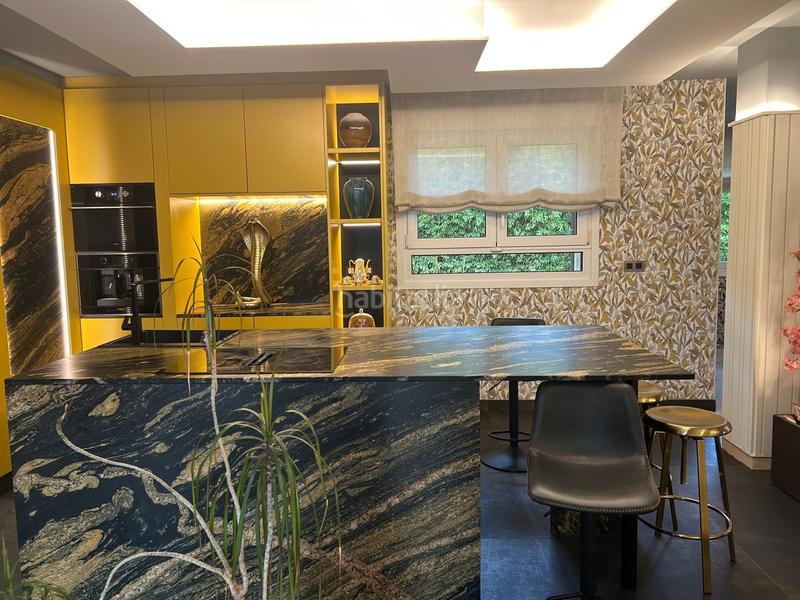 Foto da2945a5-0327-42c5-92b0-a7f816316fad. Chalet avec chauffage parking piscine dans Loiu