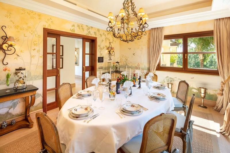 Foto 32816d55-64e0-4491-95ae-9fb2b7a64389. Casa amb aparcament piscina a lomas de Marbella club Marbella