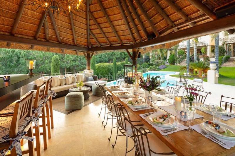 Foto 6d7acdc8-baf8-412e-aaa0-725e54da581b. Casa amb aparcament piscina a lomas de Marbella club Marbella