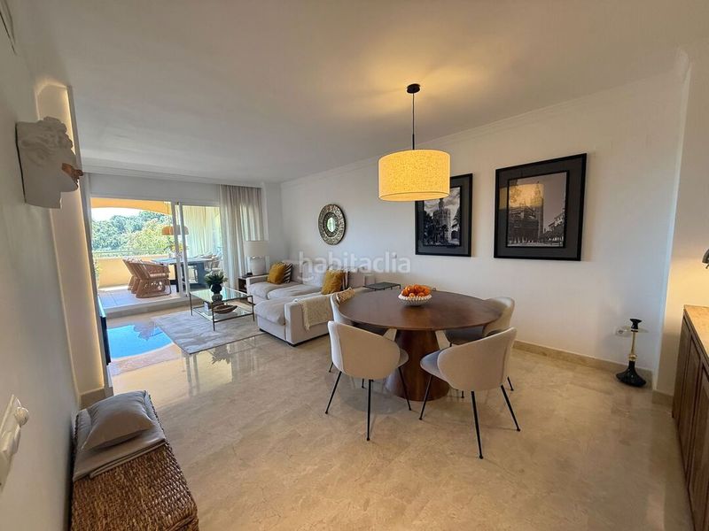 Foto c6afe9ea-5686-4d4a-a9a7-62369600d990. Piso en Elviria Marbella