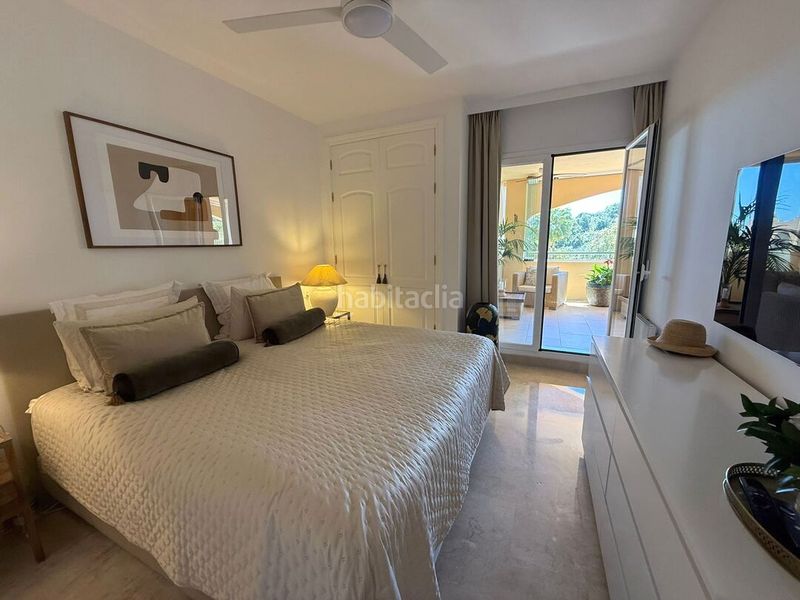 Foto e55bcecc-c4ba-4207-98f8-f404c4613435. Piso en Elviria Marbella