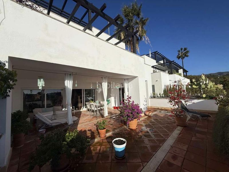 Foto 110eb591-acad-4fd2-85c9-4ab5ea7480d6. Casa amb calefacció aparcament piscina a Santa Clara Marbella