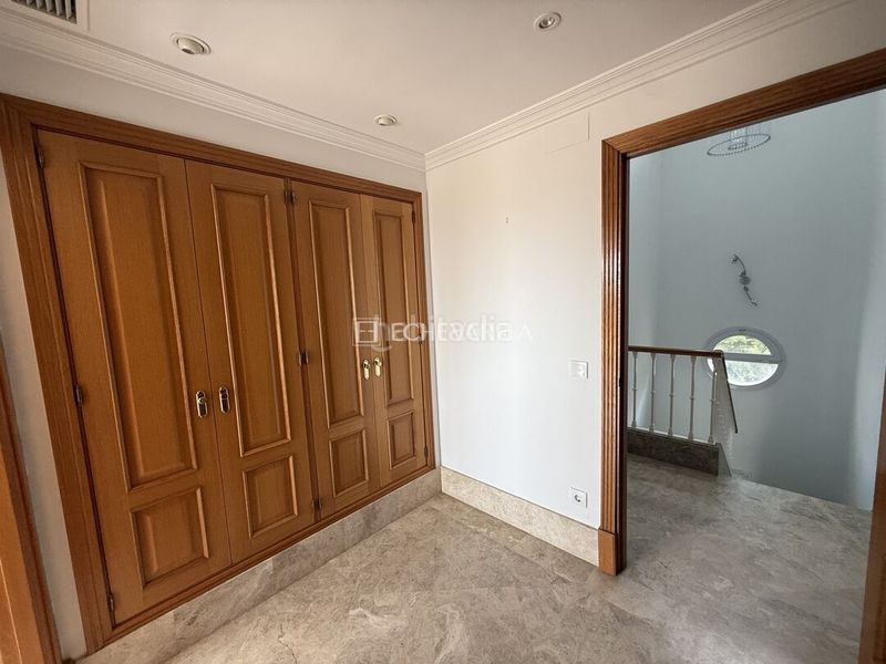 Foto 0a52d702-b9a8-4cd4-95c7-8016be6233fe. Casa adossada amb aparcament piscina a Santa Clara Marbella