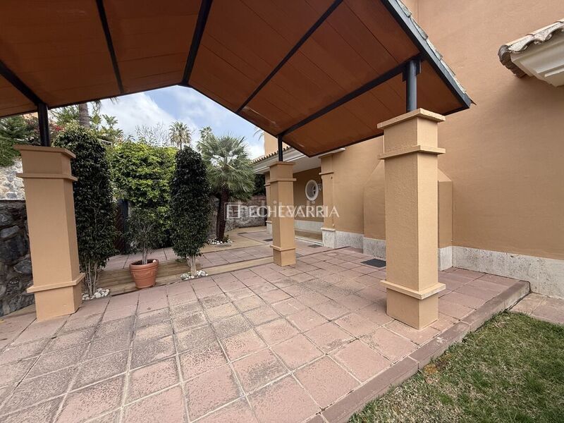 Foto 61fbc656-c653-426b-b56e-e9c702618e9e. Casa adossada amb aparcament piscina a Santa Clara Marbella