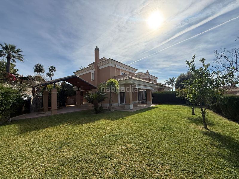 Foto 94eabb75-6134-4474-a390-cf78f24a351d. Casa adossada amb aparcament piscina a Santa Clara Marbella