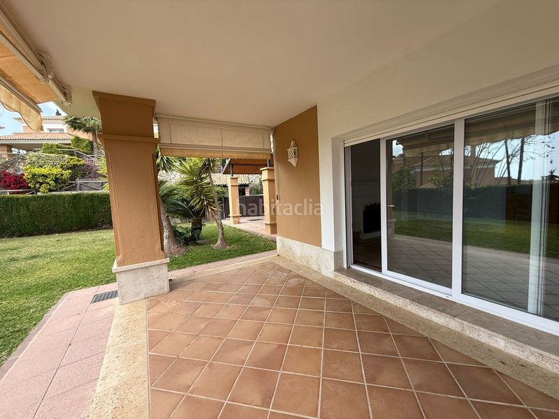 Foto a6031ffa-80b2-4300-ab3e-c972fbc894ab. Casa adossada amb aparcament piscina a Santa Clara Marbella
