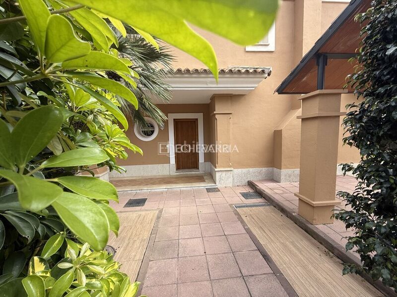 Foto e59d408f-0747-409b-a9ee-a18f26b56563. Casa adossada amb aparcament piscina a Santa Clara Marbella