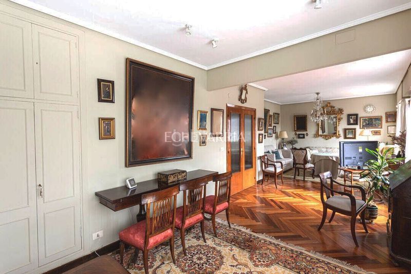 Foto 8b915456-5883-4ba9-a64f-477c77a03e2f. Pis amb calefacció aparcament a Las Arenas Getxo