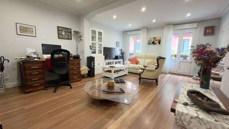 Foto 60ba610f-a1ef-433a-8a96-c9d43bd547a1. Pis amb calefacció a Casco Viejo Bilbao