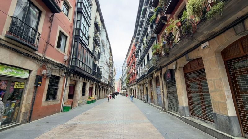 Foto e1efa7a9-2676-4977-ab5c-fefdd7c2adc7. Pis amb calefacció a Casco Viejo Bilbao
