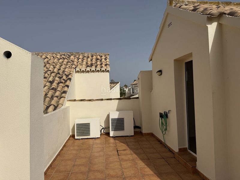 Foto 397e265b-5192-492d-bad0-5695536642e3. Casa adossada amb aparcament piscina a Las Chapas - Alicate Playa Marbella