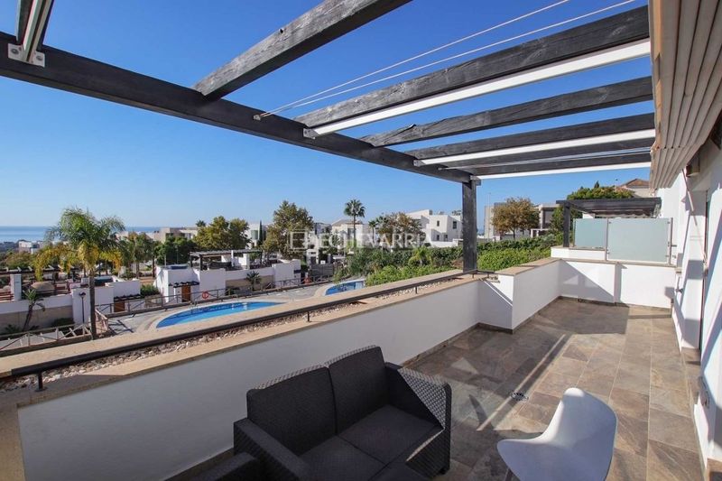 Foto 51d8a96f-ae05-4b16-8066-9f04525497c0. Casa adossada amb calefacció aparcament piscina a Marbella