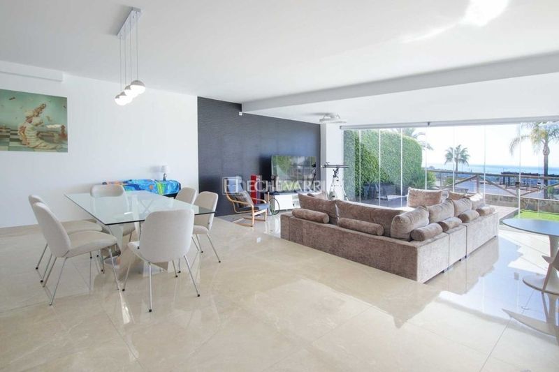 Foto 5b6c9d6c-7195-415b-8ce8-16dec6fe04f7. Casa adossada amb calefacció aparcament piscina a Marbella