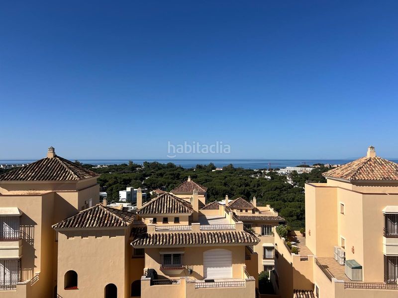 Foto 958c7648-cdc8-4993-b942-bb7390b43baf. Àtic amb calefacció aparcament piscina a Romana Playa Marbella