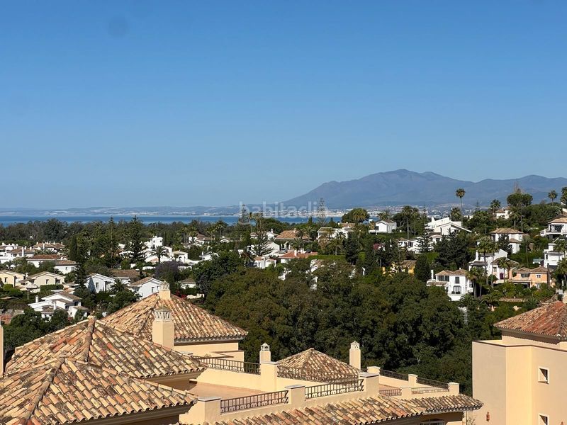 Foto edf330f3-9d25-4ac8-8b57-2afc40198492. Àtic amb calefacció aparcament piscina a Romana Playa Marbella