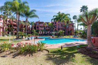 Appartement à Las Chapas - Alicate Playa. Ático dúplex de lujo en playa alicate  marbella este