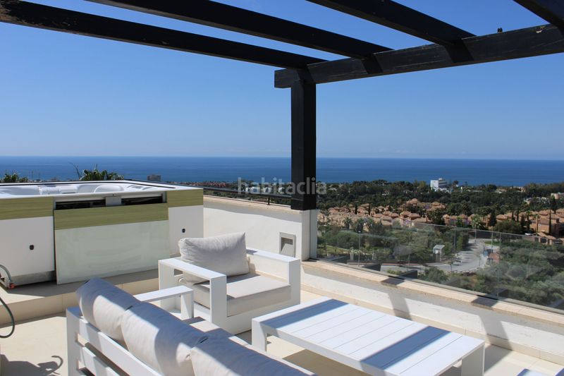 Foto 332bf6fc-f1e1-4b93-9e02-acb57897723a. Casa amb aparcament piscina a Santa Clara Marbella