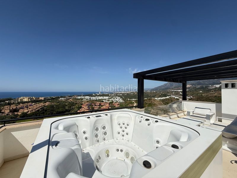 Foto 8b36d58b-a3ad-4a56-9455-80fdcafac738. Casa amb aparcament piscina a Santa Clara Marbella