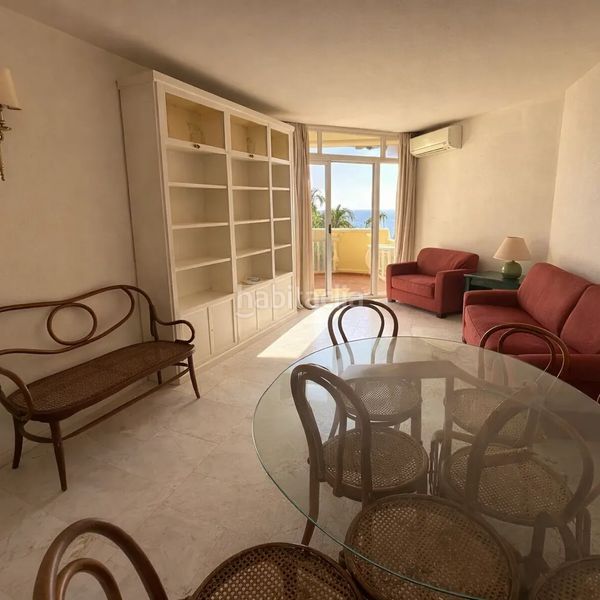 Foto 121aef4f-f0fc-4727-974e-ee64a36cdcf3. Piso 2000 en Playa Bajadilla - Puertos Marbella