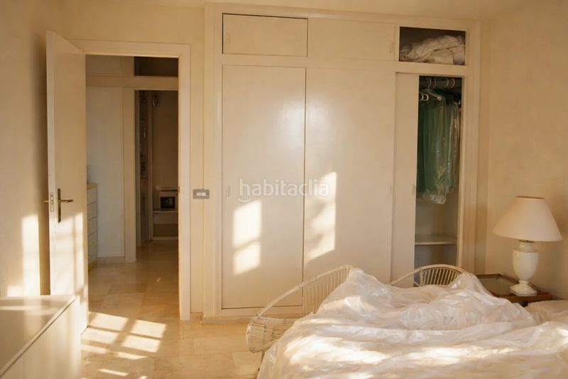 Foto 4367a939-b1bd-4f5c-a287-96943d75fad2. Piso 2000 en Playa Bajadilla - Puertos Marbella