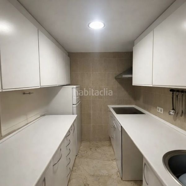 Foto 51d3cb17-0d8e-423e-8d3c-f090c98c6038. Piso 2000 en Playa Bajadilla - Puertos Marbella