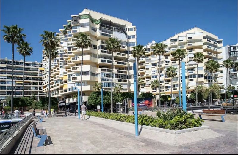 Foto 86c957f6-68f6-4f0e-900f-4b2708d44079. Piso 2000 en Playa Bajadilla - Puertos Marbella