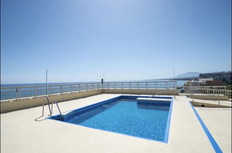 Foto 8f6ff7c8-8e91-4bd7-aa7d-7f81c05dba6c. Piso 2000 en Playa Bajadilla - Puertos Marbella