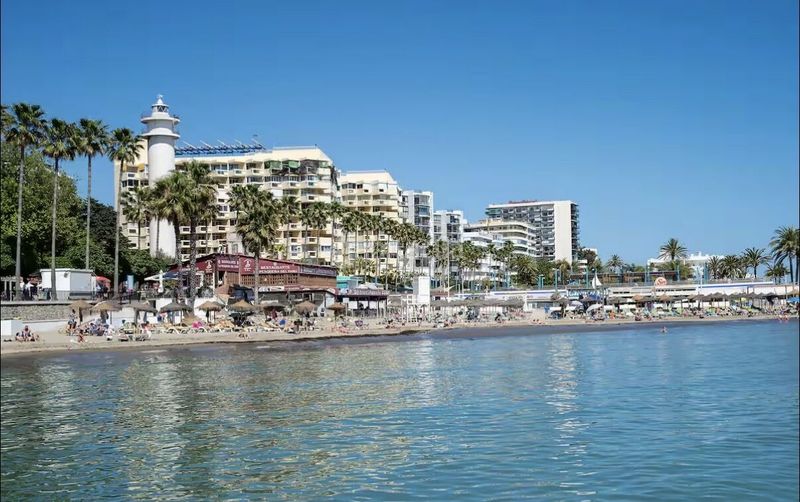 Foto f1f0260f-0880-4704-8431-b9de5a33dd23. Piso 2000 en Playa Bajadilla - Puertos Marbella