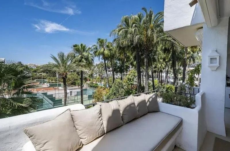 Foto 98c6ae32-7ba2-4772-8745-7b04a9c77212. Ático en Puente Romano Marbella