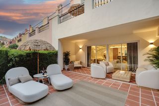 Casa adossada a Las Lomas de Río Verde. Venta casa adosada en jardines del rio