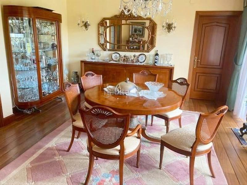 Foto 5da4a879-7ce2-42ac-9ccf-4f692b39a71e. Chalet en santa maría de Getxo Getxo