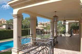 Casa a Sierra Blanca. Se vende villa en la milla de oro