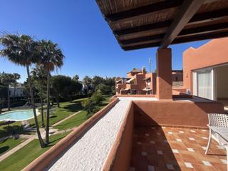 Pis a Casasola. Alhambra del golf