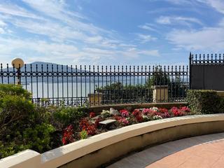 Pis a Centro-Puerto Viejo. Majestuosa vivienda de 180 m2 y 380 m2 de terraza con vistas a l