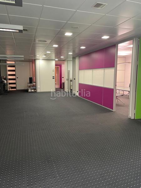 Foto 6a204229-f526-4f78-ac7e-94abd9ed173f. Rent office space with parking in Erandio