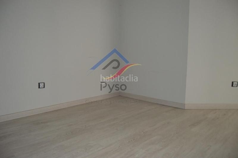 Foto f204fdc7-7626-43fc-9f02-19b666222d47. Geschäftsraum in Castilla - Hermida Santander