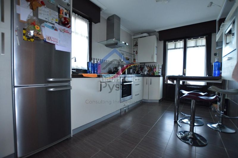 Foto 1799d4f4-d6a3-4fdb-a30d-5d7252f3cd58. Casa adossada amb calefacció aparcament piscina a Bareyo