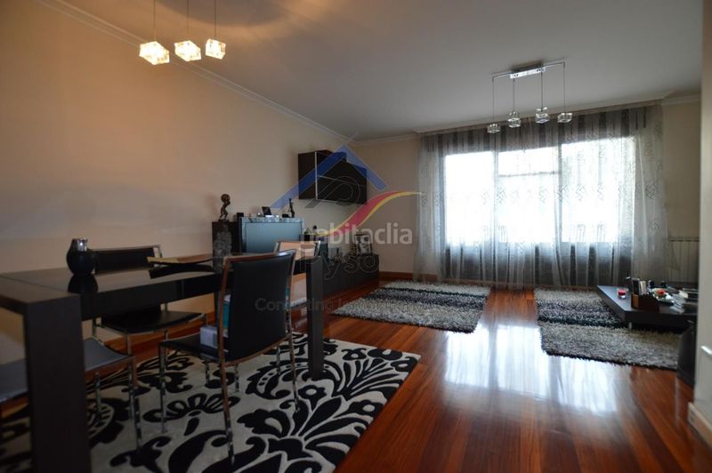 Foto 8960c691-ca12-4b9e-9897-175cbaee280a. Casa adossada amb calefacció aparcament piscina a Bareyo