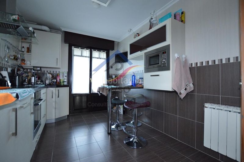 Foto 90970a12-f72b-4cfe-be2d-afd050b3daf0. Casa adossada amb calefacció aparcament piscina a Bareyo