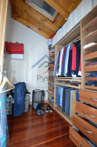 Foto 957779ce-fd3a-4dd6-9c14-34388a371bd8. Casa adossada amb calefacció aparcament piscina a Bareyo