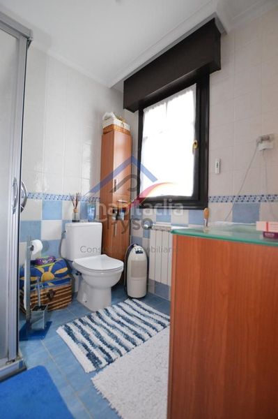 Foto 9a6e02c0-eea6-4e6e-9128-ef2b9c1c5f49. Casa adossada amb calefacció aparcament piscina a Bareyo