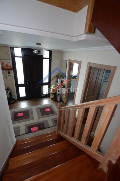 Foto ec3fa200-38a9-44a3-9bda-25e0d8c35c23. Casa adossada amb calefacció aparcament piscina a Bareyo