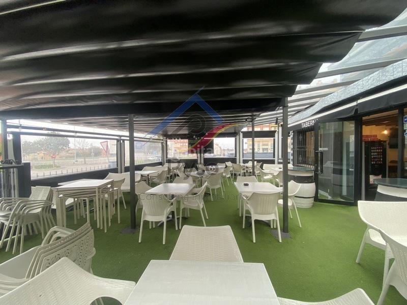 Foto 29a7b139-d3dc-49eb-9781-dca16ace5d80. Traspàs local comercial amb calefacció a Alisal - San Román Santander