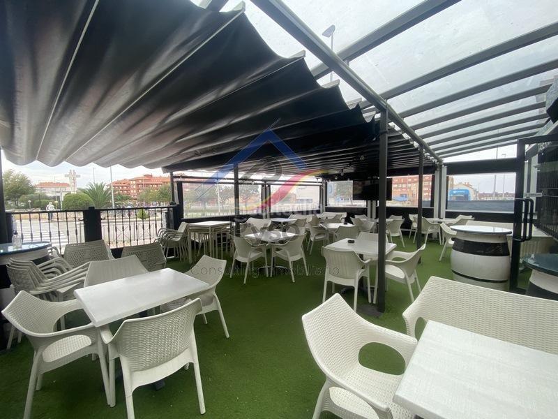 Foto 7fdb9865-a436-489d-82d8-d1a663dfa404. Traspàs local comercial amb calefacció a Alisal - San Román Santander