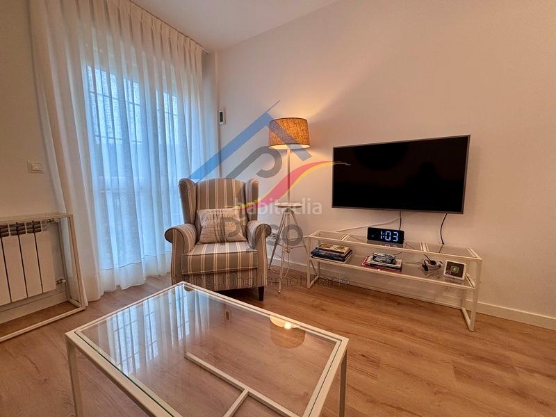 Foto f396f49e-8232-4693-92bd-2b1cde73bbf3. Location appartement avec chauffage parking dans Los Castros Santander